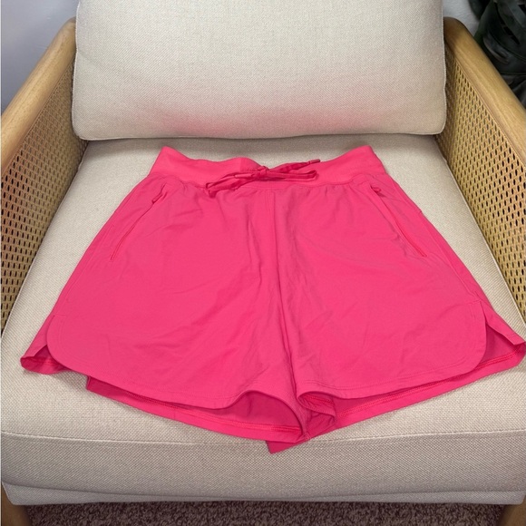 Lululemon License to Train High-Rise Short 4" Pink Size 4 - Picture 3 of 6